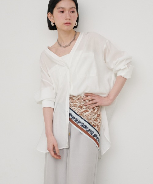 LARUTA（ラルータ）の「【LARUTA】2WAYVネックスキッパーシャツ（シャツ/ブラウス・レディース・ベージュ/サックスブルー/チャコールグレー/オフホワイト・FREE）」の15枚目の写真