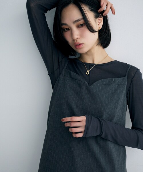 COCOSHNIK ONKITSCH（ココシュニックオンキッチュ）の「シルバー ハギーイヤリング ペアシェイプ S GP（イヤリング・レディース・ゴールド・00）」の7枚目の写真
