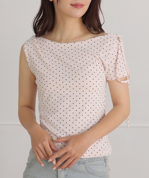ALTROSE(アルトローズ)の「【2026SS】ドットオフショルチョーカー カットソー(Tシャツ/カットソー・レディース・ブラック/ピンク/アイボリー・FREE)」の10枚目の写真