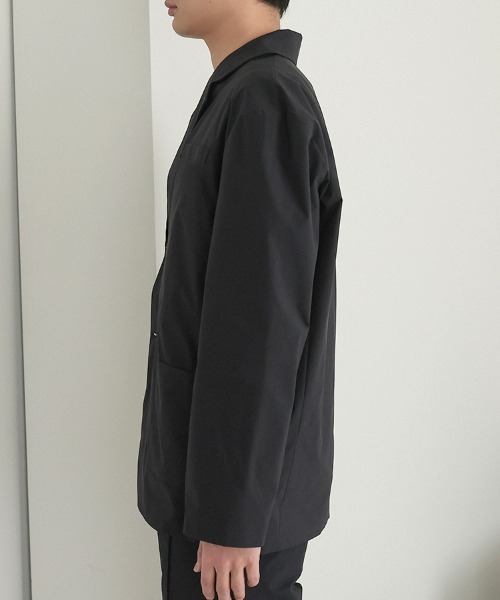 STYLISE(スタイライズ)の「【NARIWAI.】Tech Confort Jacket ブラック テーラードジャケット リラックス ビジネス タウンユース カジュアル ストレスフリー 撥水 UVカット 接触冷感 防シワ(ライダースジャケット・メンズ・ブラック・M)」の9枚目の写真