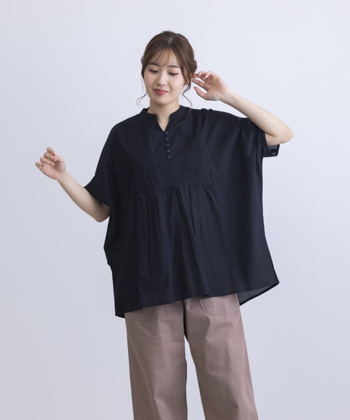 MARAI（マーライ）の「胸元ピンタックコクーンシルエット半袖ブラウス（シャツ/ブラウス・レディース・ブルー/オフホワイト/ブラック・フリー）」の11枚目の写真