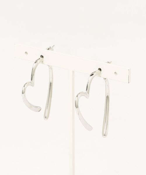 tunee(チュニー)の「ドロップハートペアピアス/両耳用/レディース(SK)(ピアス(両耳用)・レディース・シルバー/ゴールド・FREE)」の8枚目の写真