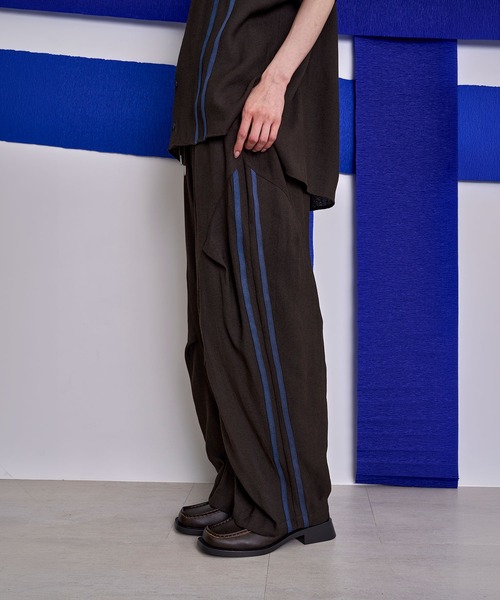 Nora Lily(ノラリリー)の「【Nora Lily】Retro Line Track Barrel Pants(その他パンツ・メンズ・サックスブルー/チャコールグレー/グレー・FREE)」の19枚目の写真