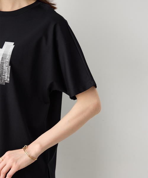 A/C DESIGN BY ALPHA CUBIC(エーシーデザインバイアルファキュービック)の「タウンフォトスムースTシャツ【すごツヤ・接触冷感・UVカット】(Tシャツ/カットソー・レディース・ブラック/ライトグレー・M/L/LL)」の11枚目の写真
