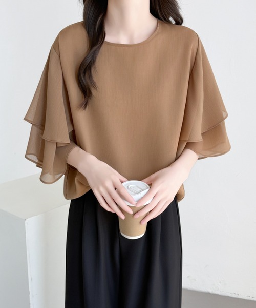 ABITOKYO(アビトーキョー)の「ダブルフレアスリーブブラウス(シャツ/ブラウス・レディース・ブラック/ベージュ/モカ・L/M)」の1枚目の写真