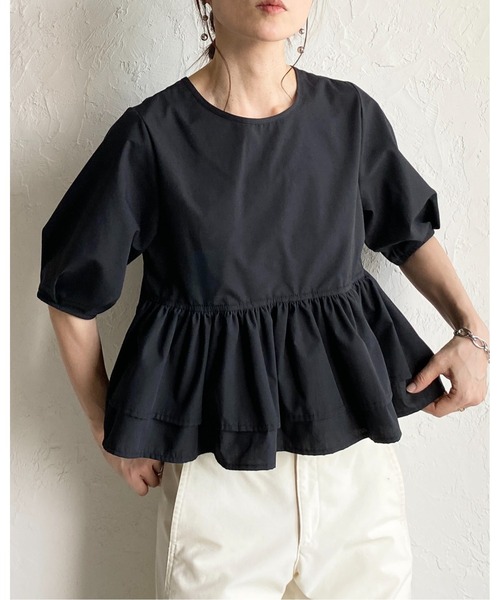 She's Closet(シーズクローゼット)の「前後2way半袖ショート丈 パフスリーブ フリルティアード ペプラム ブラウス(シャツ/ブラウス・レディース・ホワイト/ブラック/ブルー・FREE)」の11枚目の写真