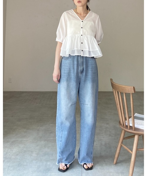 She's Closet(シーズクローゼット)の「前後2way半袖ショート丈 パフスリーブ フリルティアード ペプラム ブラウス(シャツ/ブラウス・レディース・ホワイト/ブラック/ブルー・FREE)」の12枚目の写真
