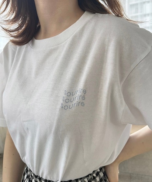 tunee(チュニー)の「シンプル英字ワンポイント半袖Tシャツ(hsyd)(Tシャツ/カットソー・レディース・ホワイト・LARGE)」の4枚目の写真