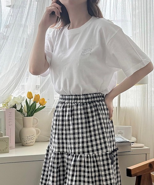 tunee(チュニー)の「シンプル英字ワンポイント半袖Tシャツ(hsyd)(Tシャツ/カットソー・レディース・ホワイト・LARGE)」の6枚目の写真
