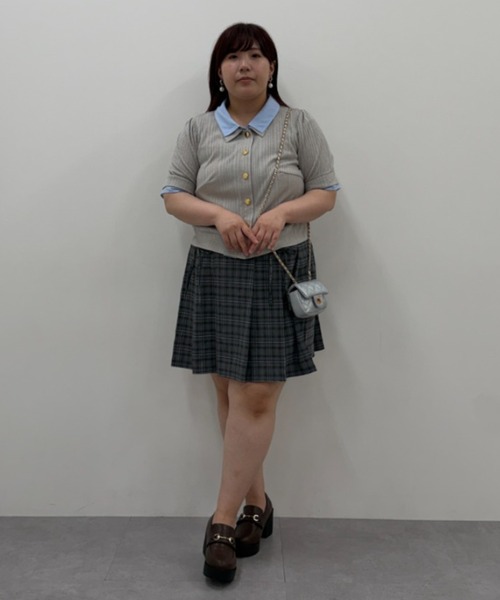 marun（マルン）の「＜大きいサイズ＞ダブルカラーショート丈カーディガン marun（カーディガン/ボレロ・レディース・ブラック系/グレー系・3L/LL/L/5L/4L）」の3枚目の写真