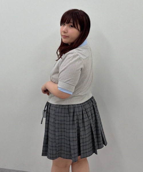 marun（マルン）の「＜大きいサイズ＞ダブルカラーショート丈カーディガン marun（カーディガン/ボレロ・レディース・ブラック系/グレー系・3L/LL/L/5L/4L）」の9枚目の写真