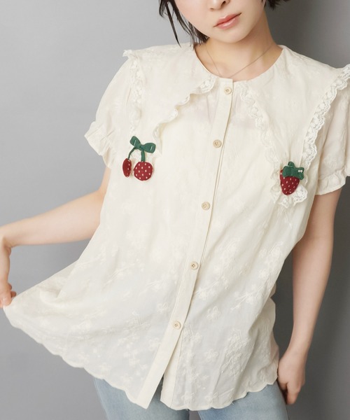 SPINNS(スピンズ)の「ルーツ刺繍が気分☆彡フルーツモチーフ刺繍レース半袖ブラウス/NEO森ガール(シャツ/ブラウス・レディース・アイボリー・ONESIZE)」の5枚目の写真