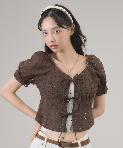 apres jour mignon(アプレジュールミニョン)の「パンチングレースリボンブラウス(その他トップス・レディース・ブルー/ブラウン系その他/ベージュ/オフホワイト/ブラック・フリー/LARGE)」の13枚目の写真
