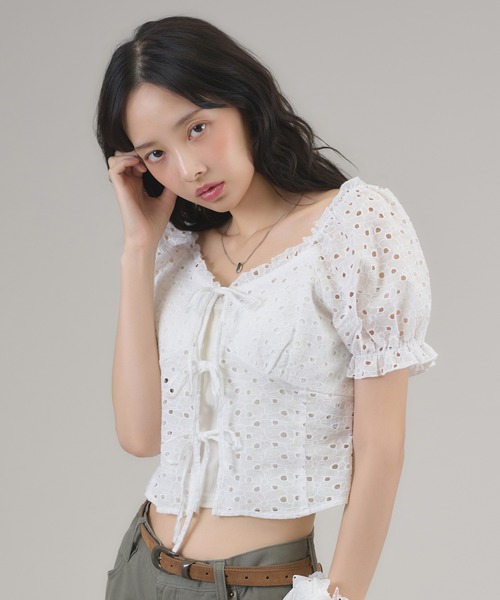 apres jour mignon(アプレジュールミニョン)の「パンチングレースリボンブラウス(その他トップス・レディース・ブルー/ブラウン系その他/ベージュ/オフホワイト/ブラック・フリー/LARGE)」の14枚目の写真