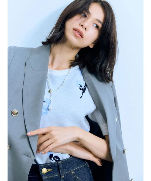 TONAL（トーナル）の「JQモチーフ2WAY半袖ニット（カーディガン/ボレロ・レディース・ブルー/ブラック/オフホワイト・MEDIUM）」の6枚目の写真