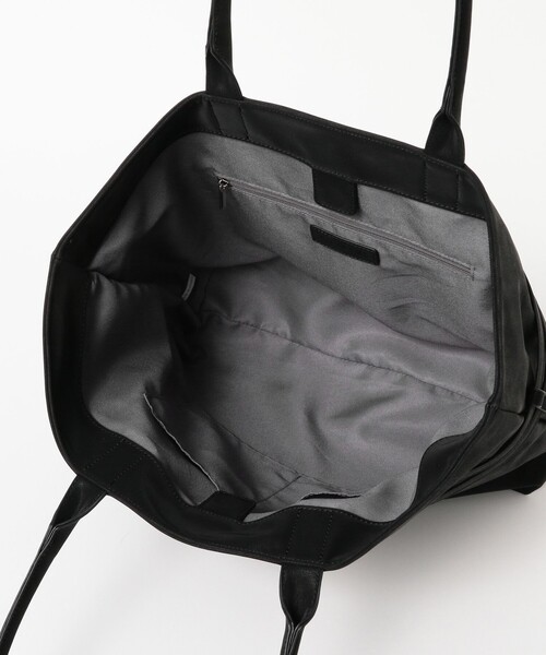 Ray BEAMS(レイビームス)の「ダブル ベルト バッグ(トートバッグ・レディース・ブラック/ダークブラウン・ONE SIZE)」の5枚目の写真