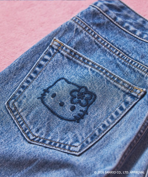 SOMETHING(サムシング)の「SOMETHING×HELLO KITTY(サムシング・ハローキティ)カオハナデザイン ハイウエストブーツカットデニムパンツ/フレアジーンズ(デニムパンツ・レディース・インディゴブルー/ブルー系その他・S/L/M)」の16枚目の写真