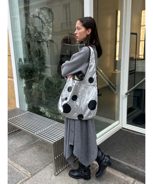 ACOC(アコック)の「Dot Bubble Bag_Glossy Silver(ショルダーバッグ・レディース・その他・FREE)」の3枚目の写真