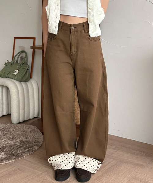 hazyl（ヘイジル）の「rollup wide pants / ロールアップワイドパンツ（デニムパンツ・レディース・インディゴブルー/ブラウン系その他・SMALL/MEDIUM）」の7枚目の写真