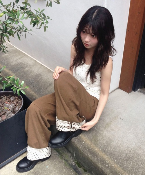hazyl（ヘイジル）の「rollup wide pants / ロールアップワイドパンツ（デニムパンツ・レディース・インディゴブルー/ブラウン系その他・SMALL/MEDIUM）」の9枚目の写真