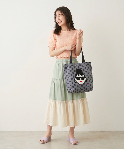 HAPPY FACE（ハッピーフェイス）の「EMMA 顔相良刺繍トート（トートバッグ・レディース・イエロー/レオパード/ストライプ/ブラック/ベージュ/グレー系1/ブラック系4/ゼブラ/レッド/グレー系2/グレー系3/グレー/ドット・ONE SIZE）」の5枚目の写真