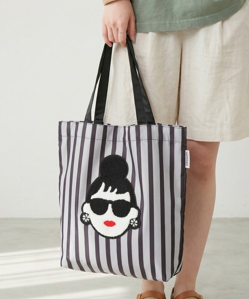 HAPPY FACE（ハッピーフェイス）の「EMMA 顔相良刺繍トート（トートバッグ・レディース・イエロー/レオパード/ストライプ/ブラック/ベージュ/グレー系1/ブラック系4/ゼブラ/レッド/グレー系2/グレー系3/グレー/ドット・ONE SIZE）」の6枚目の写真