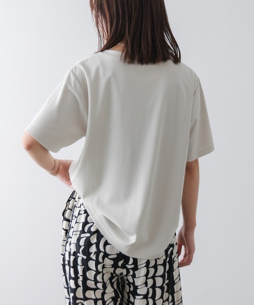 Bou Jeloud(ブージュルード)の「刺しゅうロゴT(Tシャツ/カットソー・レディース・オフホワイト/ブラック/ベージュ・FREE)」の10枚目の写真