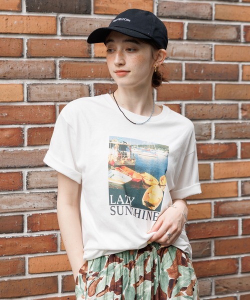 GEORGE'S(ジョージズ)の「アソートフォトTシャツ(Tシャツ/カットソー・レディース・ホワイト系その他3/ホワイト系その他2/ホワイト系その他・FREE)」の3枚目の写真