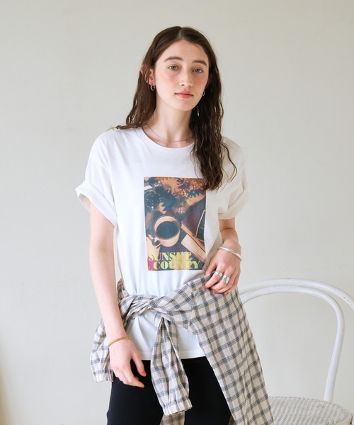 GEORGE'S(ジョージズ)の「アソートフォトTシャツ(Tシャツ/カットソー・レディース・ホワイト系その他3/ホワイト系その他2/ホワイト系その他・FREE)」の1枚目の写真