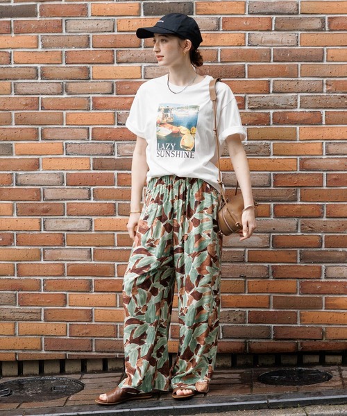 GEORGE'S(ジョージズ)の「アソートフォトTシャツ(Tシャツ/カットソー・レディース・ホワイト系その他3/ホワイト系その他2/ホワイト系その他・FREE)」の22枚目の写真