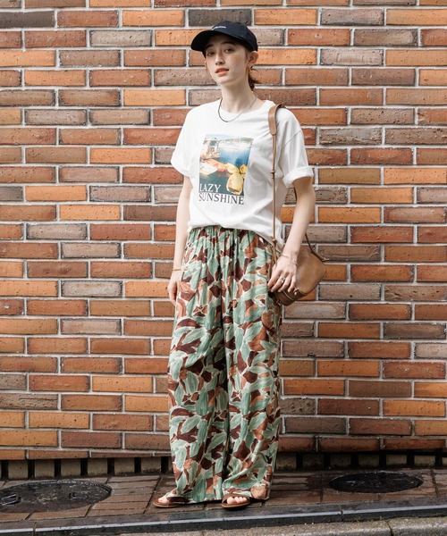 GEORGE'S(ジョージズ)の「アソートフォトTシャツ(Tシャツ/カットソー・レディース・ホワイト系その他3/ホワイト系その他2/ホワイト系その他・FREE)」の21枚目の写真