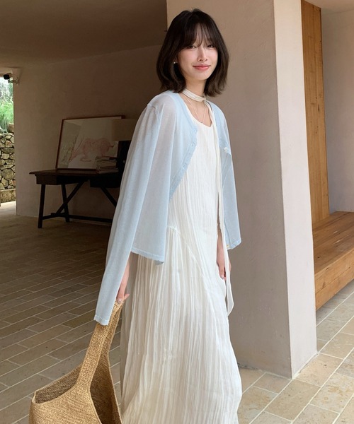Girly Doll(ガーリードール)の「ノースリーブランダムプリーツロングワンピース チョーカータイ付き(ワンピース・レディース・グリーン/ホワイト・FREE)」の1枚目の写真