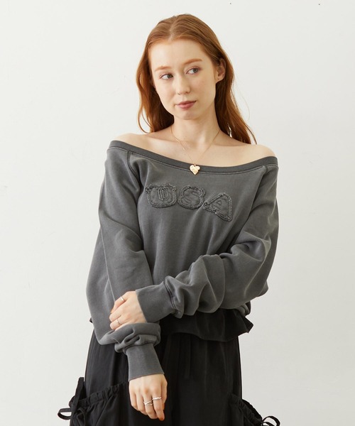 MILKFED.(ミルクフェド)の「WASHED OFF SHOULDER TOP(スウェット・レディース・オリーブ/パープル/チャコール・ONE SIZE)」の1枚目の写真