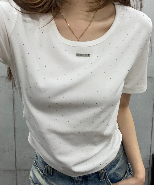 ROGER AND RAW(ロジャーアンドロウ)の「サイドギャザー ラインストーンTシャツ(Tシャツ/カットソー・レディース・ホワイト/ブラック/グレー・FREE)」の19枚目の写真