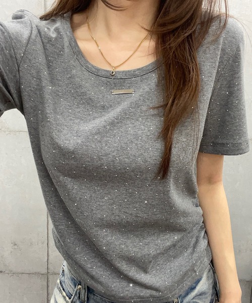 ROGER AND RAW(ロジャーアンドロウ)の「サイドギャザー ラインストーンTシャツ(Tシャツ/カットソー・レディース・ホワイト/ブラック/グレー・FREE)」の15枚目の写真