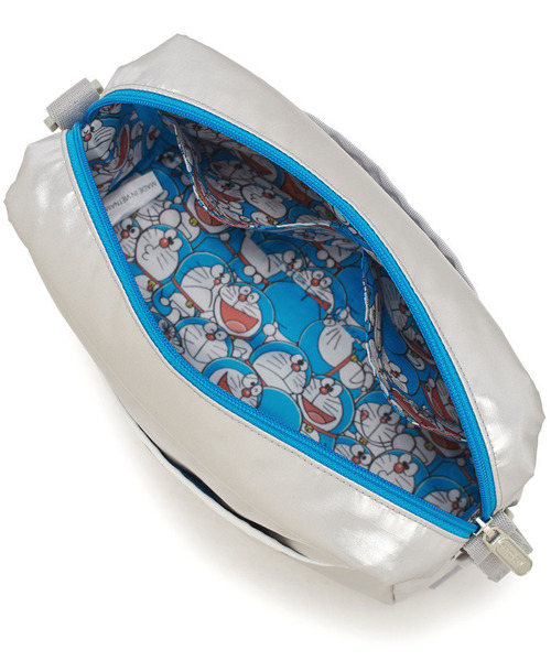 LeSportsac(レスポートサック)の「【DORAEMON】DANIELLA CROSSBODY(ショルダーバッグ・レディース・シルバー・FREE)」の9枚目の写真