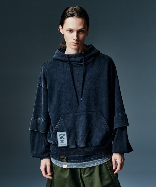 glamb(グラム)の「Tri Layered Hoodie / トライレイヤードフーディ(パーカー・メンズ・ブラック/ブルー/パープル・S/M/L)」の2枚目の写真