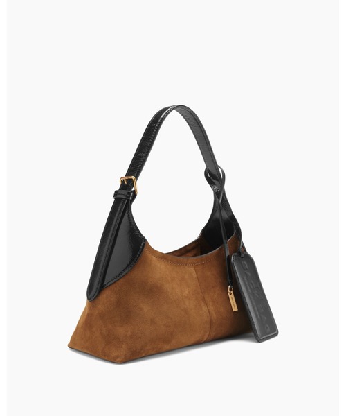 MARC JACOBS（マークジェイコブス）の「THE SUEDE SMALL BELTED SACK BAG/ザ スエード ベルテッド サック バッグ（ショルダーバッグ・レディース・ブラウン・ONE SIZE）」の5枚目の写真