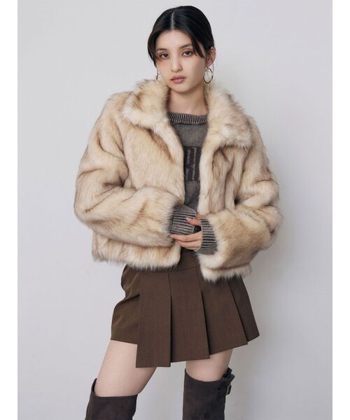 MURUA(ムルーア)の「【選べる着丈】グラデーションフェイクファーブルゾン 冬服(ブルゾン・レディース・パープル/ブラウン/グレー/アイボリー/その他1・1/2)」の9枚目の写真