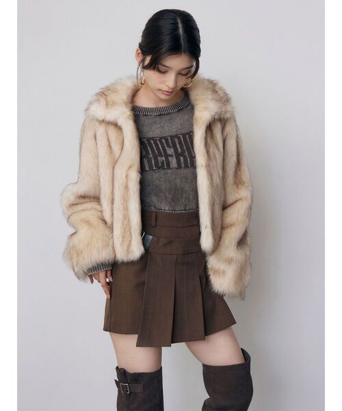 MURUA(ムルーア)の「【選べる着丈】グラデーションフェイクファーブルゾン 冬服(ブルゾン・レディース・パープル/ブラウン/グレー/アイボリー/その他1・1/2)」の10枚目の写真