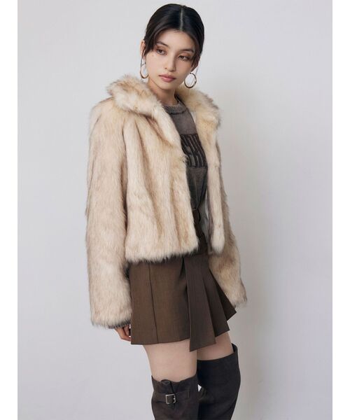 MURUA(ムルーア)の「【選べる着丈】グラデーションフェイクファーブルゾン 冬服(ブルゾン・レディース・パープル/ブラウン/グレー/アイボリー/その他1・1/2)」の11枚目の写真