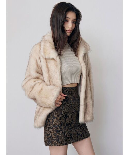 MURUA(ムルーア)の「【選べる着丈】グラデーションフェイクファーブルゾン 冬服(ブルゾン・レディース・パープル/ブラウン/グレー/アイボリー/その他1・1/2)」の17枚目の写真