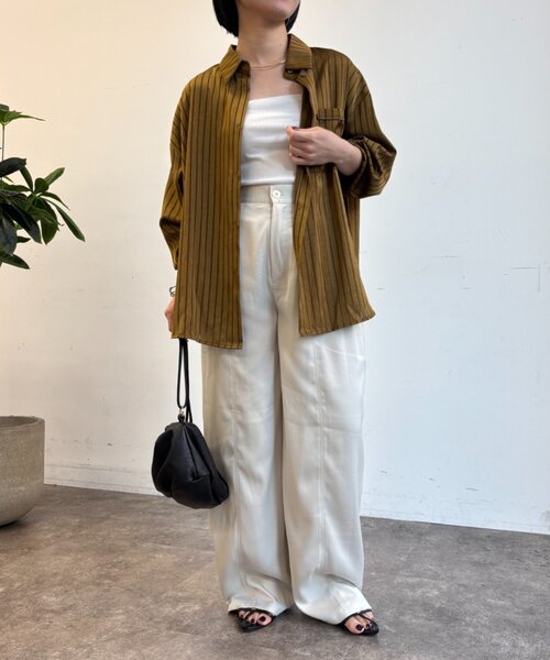 Jena espace merveilleux(ジェナ エスパスメルヴェイユ)の「【PalinkA/パリンカ】ストライプサテンシャツ(シャツ/ブラウス・レディース・ブラウン/カーキ・FREE)」の10枚目の写真