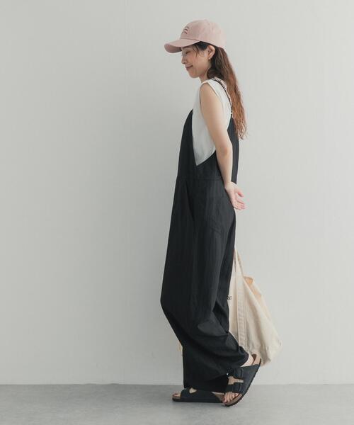 URBAN RESEARCH DOORS(アーバンリサーチドアーズ)の「撥水キャミオールインワン(その他パンツ・レディース・ブラック・MEDIUM/SMALL)」の3枚目の写真