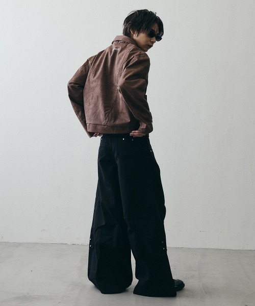 Shoowtime(ショウタイム)の「Asymmetrical Diagonal-Zip Faux Leather Jacket / アシンメトリーダイアゴナルジップ フェイクレザージャケット(その他アウター・メンズ・グレー/ブラウン・MEDIUM/X-LARGE/LARGE)」の7枚目の写真