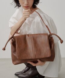 ショルダーバッグ（ブラウン/茶色系・合成皮革/人工皮革）ファッション