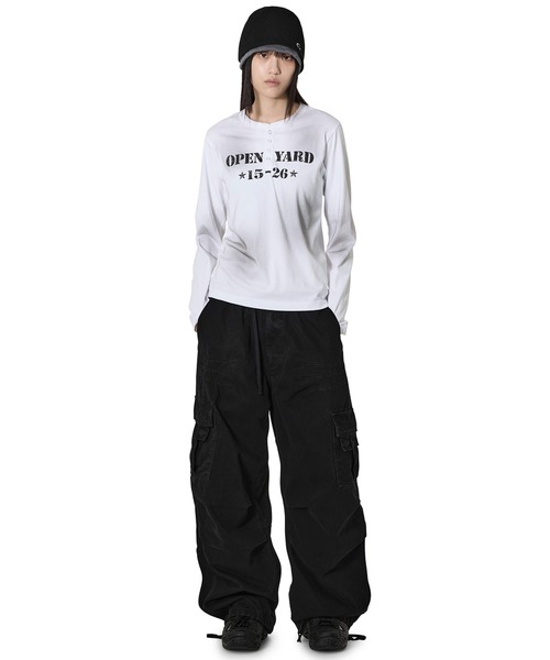 Openyard(オープンヤード)の「『Openyard/オープンヤード』 DIRTY STENCIL HENLEY LONG SLEEVE TEE/ダーティステンシルヘンリー長袖シャツ(Tシャツ/カットソー・メンズ・グレー/ホワイト/ブラック・M/S/L)」の15枚目の写真