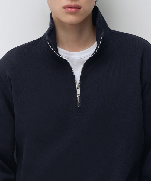 MUSINSA STANDARD（ムシンサスタンダード）の「クォーター ジャケット スウェットシャツ [ネイビー]（スウェット・メンズ・その他・SMALL/MEDIUM/3XL/2XL/LARGE/X-LARGE）」の4枚目の写真