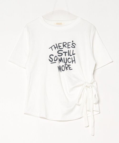 Dream garden(ドリームガーデン)の「フロント英字プリント サイドリボン 半袖Tシャツ(Tシャツ/カットソー・レディース・グレー/ホワイト/ブラック・L/M/S/XL)」の2枚目の写真