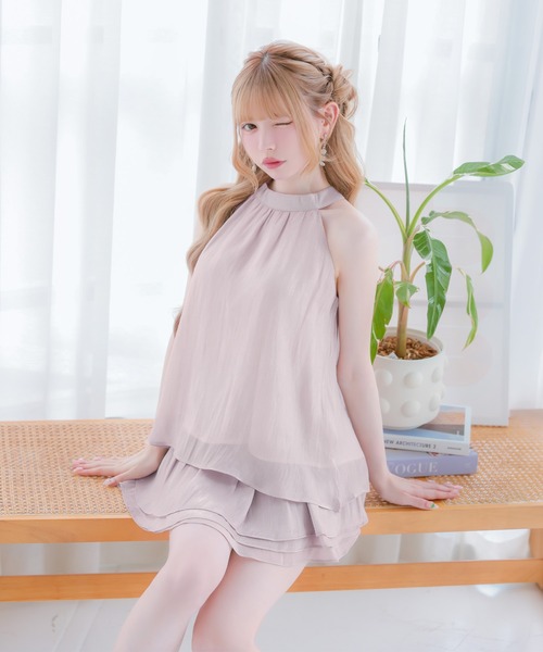Tika(ティカ)の「キャバドレス セットアップ ミニ フレア アメスリ ノースリーブ ホルターネック ティアード シフォン ドレス キャバワンピ(ドレス・レディース・アイボリー/ブラック/スモークピンク・M/S/L)」の3枚目の写真